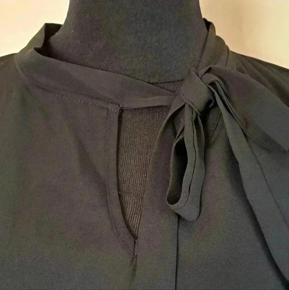 ❤️ Beautiful M Black Long Sleeved Blouse Size 6 - Picture 7 of 11